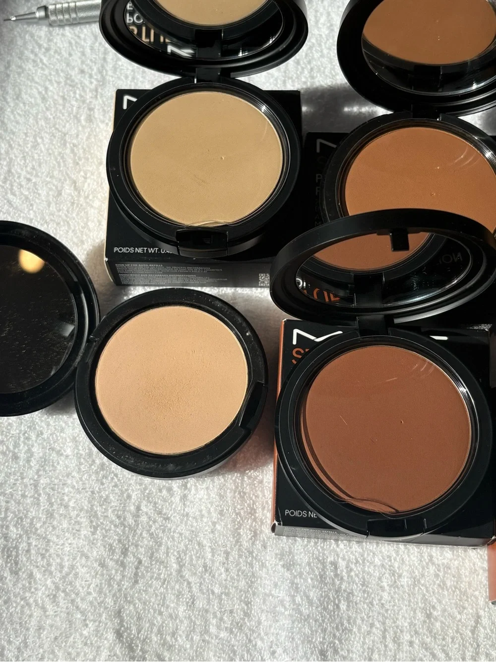 Mac Pressed Powder Bronzer & Contour Palette - Cream to Deep Brown Shades